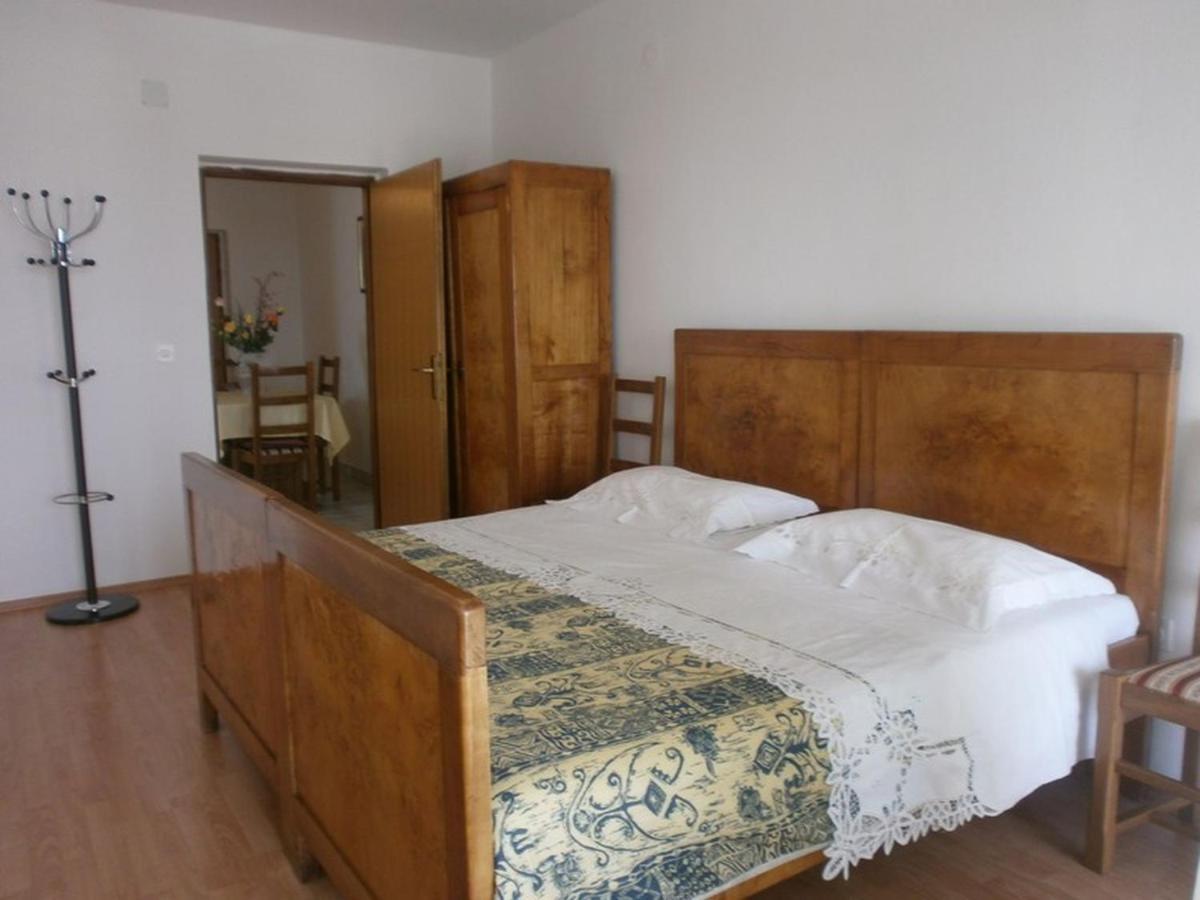 Apartments Villa Angela Krk Town Habitación foto